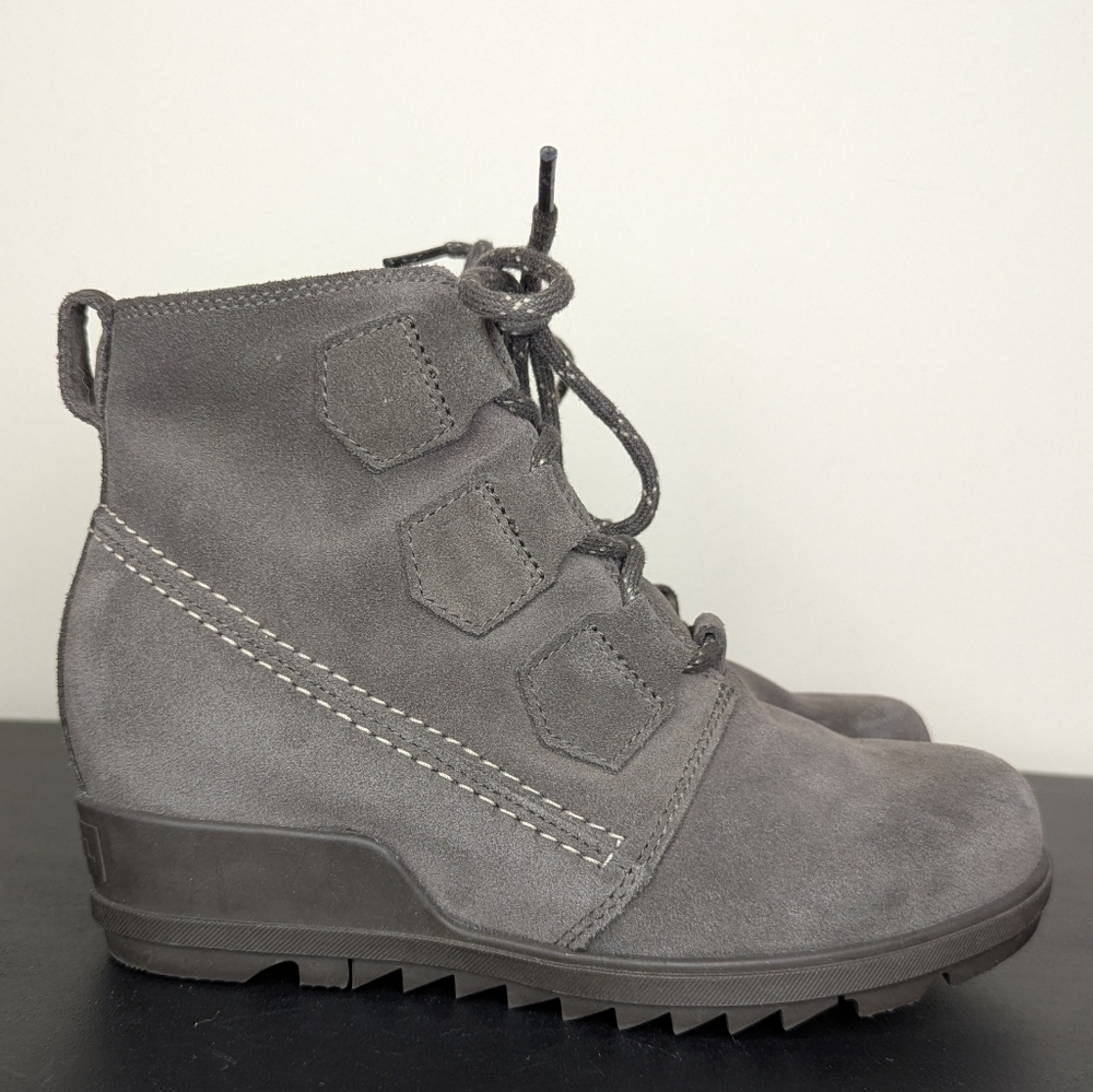 Sorel Women's Evie‎ Lace Up Suede Wedge Ankle Boot Gray Size 6.5